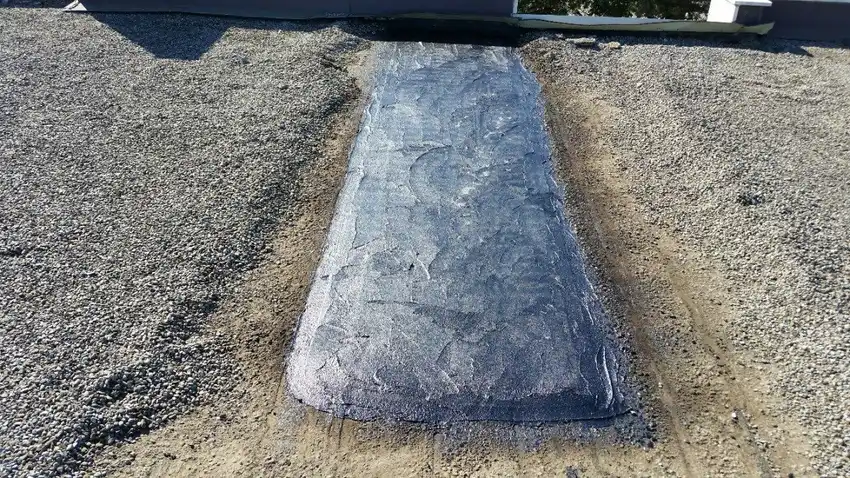 Emergency leak repair on an industrial roof